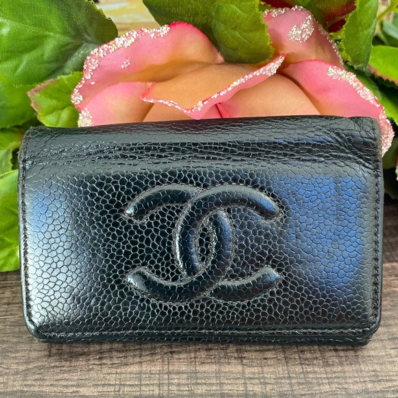 CHANEL Black Caviar Leather 6 Key
Holder Case Wallet - Picture 2 of 12